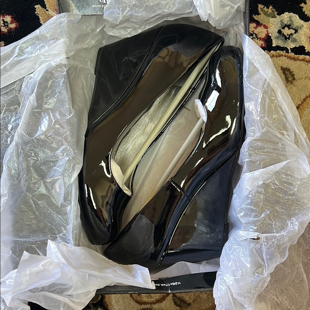 CL by Laundry Black Patent Wedges